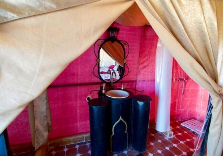 Merzouga Luxury Camp ภายนอก รูปภาพ