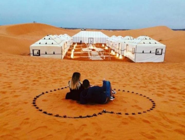 Merzouga Luxury Camp ภายนอก รูปภาพ