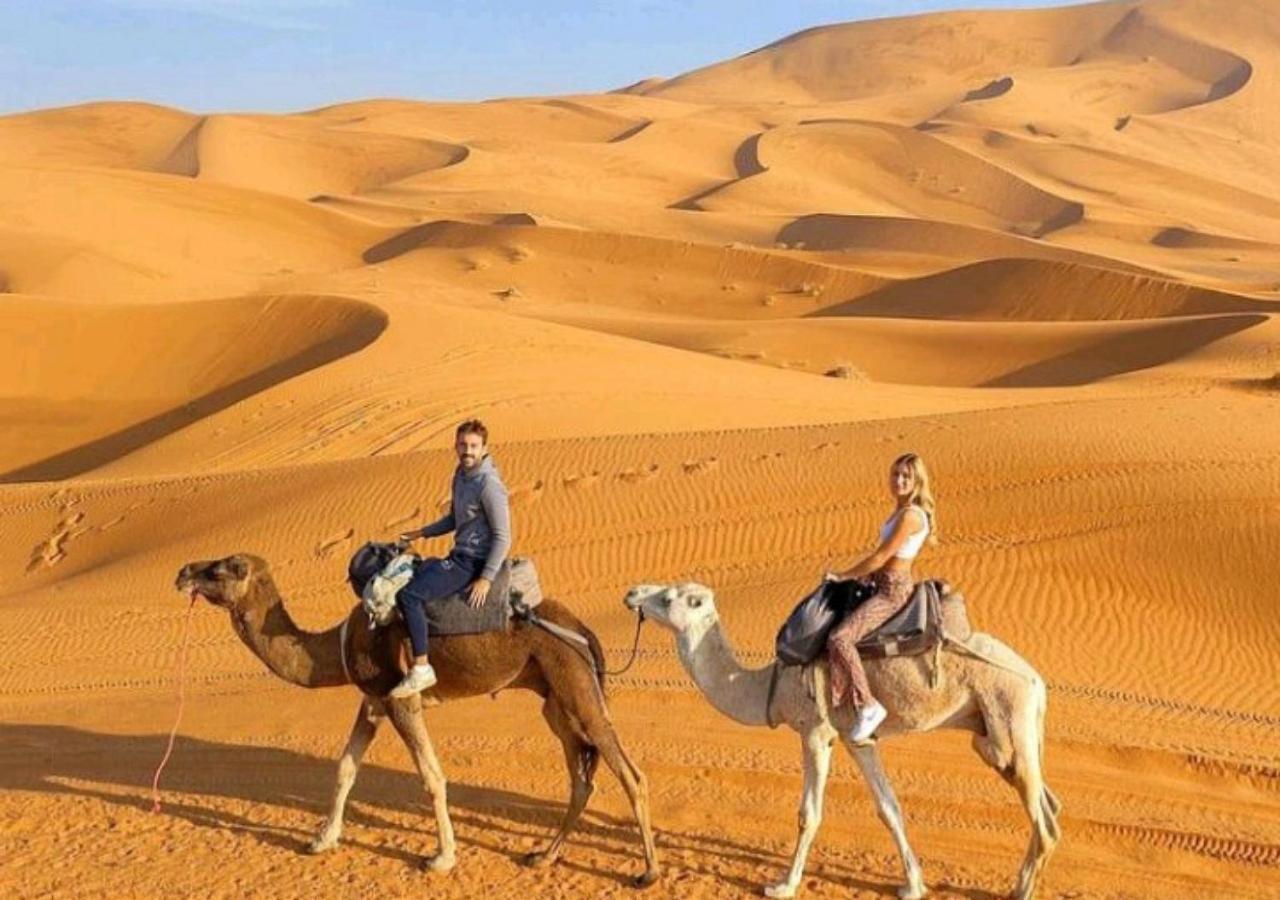 Merzouga Luxury Camp ภายนอก รูปภาพ