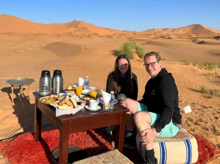 Merzouga Luxury Camp ภายนอก รูปภาพ