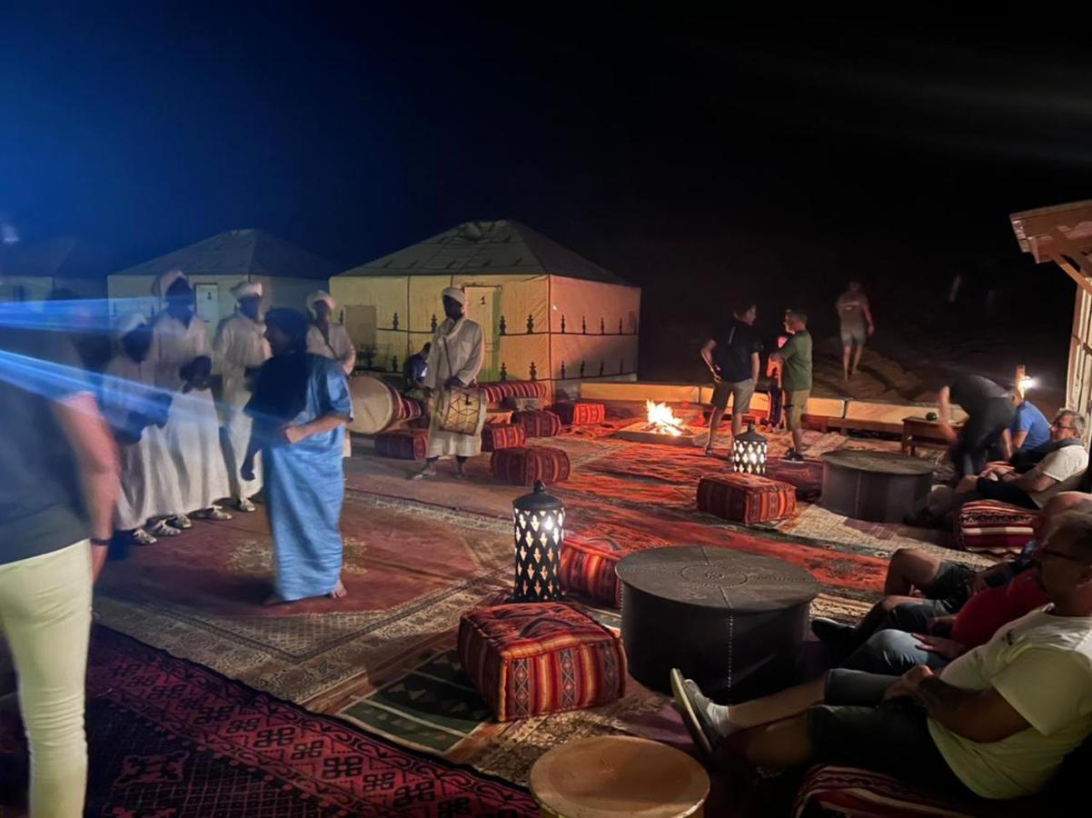 Merzouga Luxury Camp ภายนอก รูปภาพ
