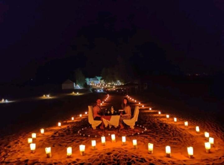 Merzouga Luxury Camp ภายนอก รูปภาพ
