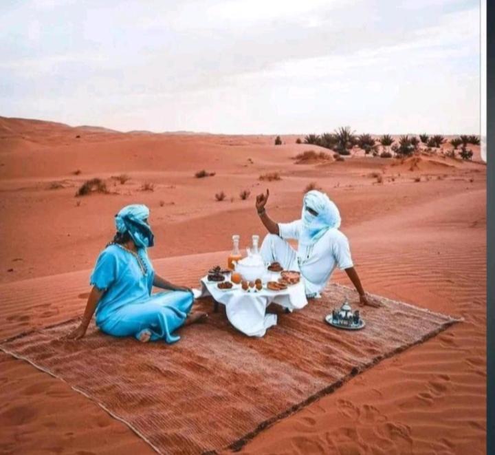 Merzouga Luxury Camp ภายนอก รูปภาพ