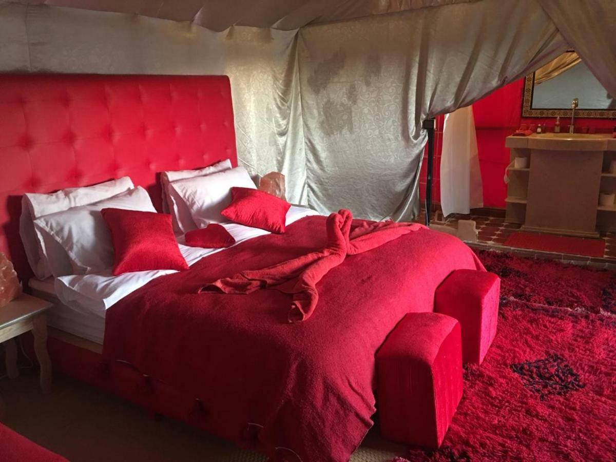 Merzouga Luxury Camp ภายนอก รูปภาพ